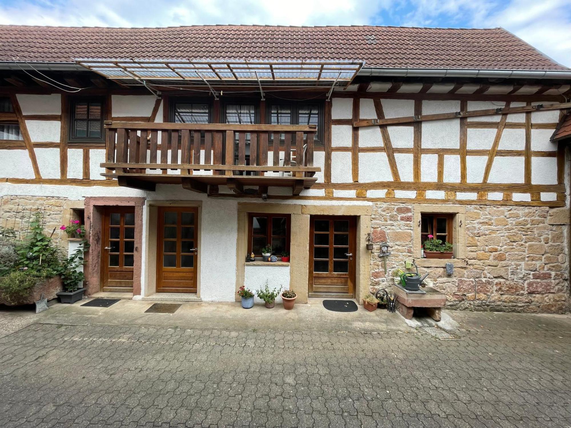 Weingut Und Destillerie Bernd Klein 플레이스웨일러오버호펜 외부 사진